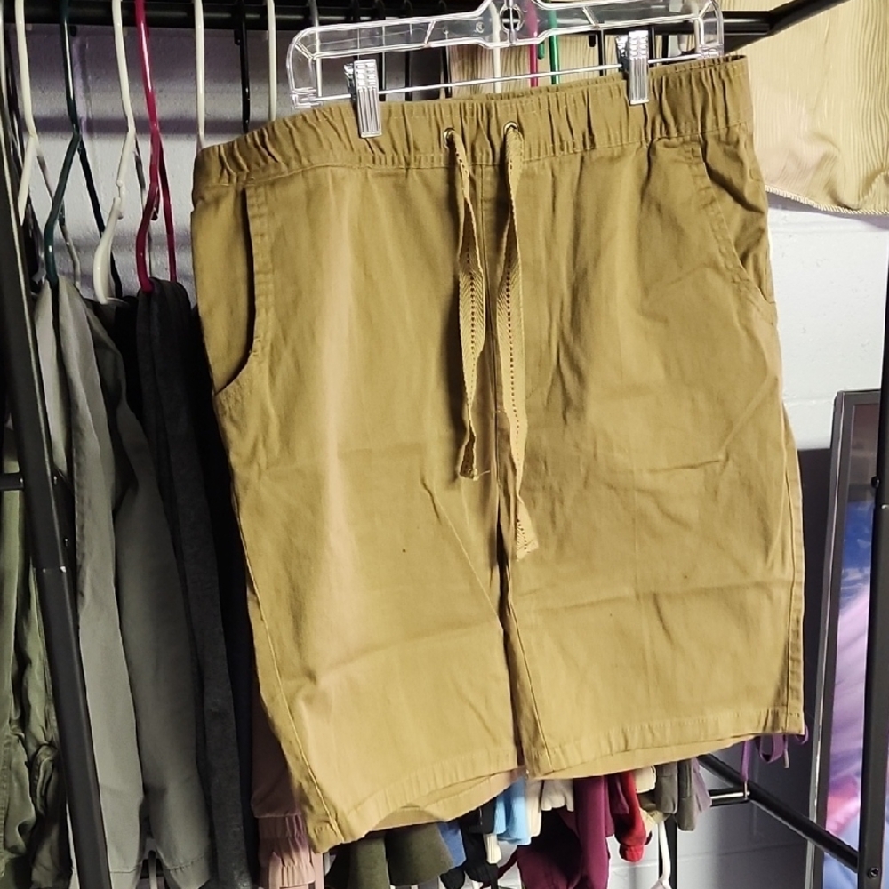 Men's Tan Drawstring Shorts